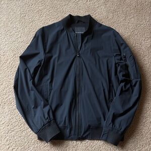 Banana Republic Motion Tech Bomber Jacket Men’s S Black Water Repellent Stretch